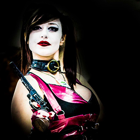 Super Heroine